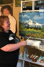 According to britannica, his popular painting instruction show, the joy of painting, ran for over a decade on pbs, from 1983 to 1994.born and raised in florida, ross learned his signature technique from another tv painting. Malkurs A La Bob Ross Airbnb