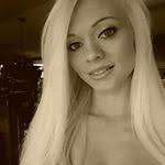 Kari Cottrell's Instagram, Twitter & Facebook