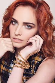 Minnie West: creando sus propias oportunidades