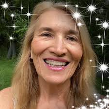 Creamy, dreamy, and oh-so-refreshing! This lemon budino is pure perfection  🍋✨Snackable desserts don't get much better than this! New recipe