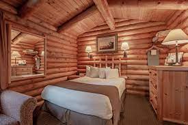 The real draw to cowboy village resort is it's prime location near many of jackson hole's popular attractions. Official Cowboy Village Resort Town Square Inns