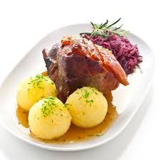 Pin Von Fakino Turismo Auf Gastronomia Del Mundo Schweinebraten Mit Knodel Rezepte Mit Rotkohl Schweinebraten