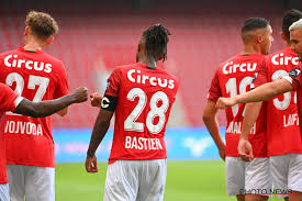 Le standard de liège laissera partir ses internationaux : Standard De Liege On Twitter Standard De Liege Cercle Brugge 1 0 Stacer Jpl Rscl