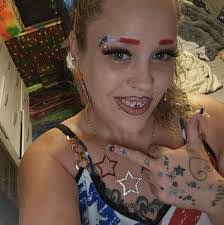 Carla Tunnell's Instagram, Twitter & Facebook