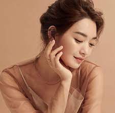 신민아 / shin min ah. Shin Min Ah On Twitter Instagram 180927 Shin Min Ah For Iope Super Vital Cream Thepowerofexperience