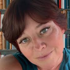 Reader: Omg, omg, omg, it's the author! Author: Omg, omg, omg, I have a  reader!