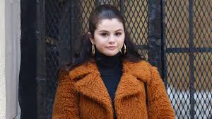 News & interviews for only murders in the building. Selena Gomez Only Murders In The Building Release Pics More Swiftheadline