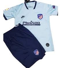 Ainda assim, a similaridade dos uniformes, nomes e distintivos. Uniforme Del Atletico De Madrid 2017 Mercadolibre Com Mx