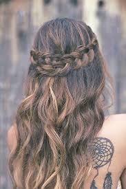 Hairstyles for wedding guest and attendees typically depend on the type of wedding you have been invited to. Bridal Hairstyles 18 Chic And Easy Wedding Guest Hairstyles Wedding Guest Hairstyles Should Be Beauty Haircut Home Of Hairstyle Ideas Inspiration Hair Colours Haircuts Trends