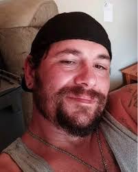 Erich Robinson's Instagram, Twitter & Facebook