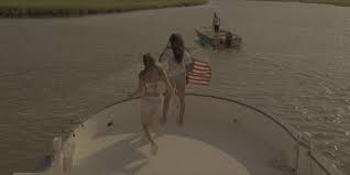 Madison Bailey nude - Outer Banks s01e06 (2020) - Celebs Roulette Tube