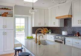 Küchenrückwände von klebefieber mit verschiedenen mustern, farben & tollen motiven. 14 Kitchens With Herringbone Tile Backsplashes
