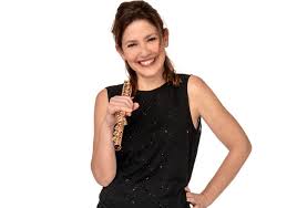 Trouvez une ecole de danse, un cours de danse ou un club de danse dans votre ville ainsi que des informations sur la danse et les danses. Silvia Careddu Verne Q Powell Flutes
