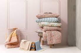 Tessuti per abbigliamento e arredamento. Biancheria Letto Di Tendenza Nel 2020