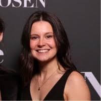 Stacey Baxter's Instagram, Twitter & Facebook