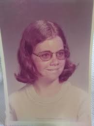 El Vista 1974 graduate seeking teacher memories