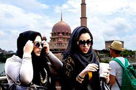 Islamic institutions in malaysia : Islamic Tourism Gives Positive Perspectives About Islam In Malaysia Malaysia World News