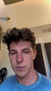 Colton Dean's Instagram, Twitter & Facebook