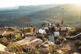 The show filmed the scenes where tourists are brought to the theme park by attaching a train car set to a flatbed truck, and driving it back and forth. Westworld Shooting Locations Filming Locations Westworld Staycation