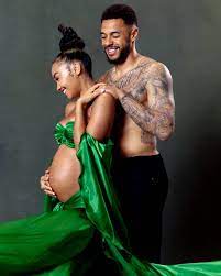 Pinnock's little mix band mate perrie edwards, singer mae muller and and television personality lauren pope were among those to congratulate pinnock in the comments. Little Mix S Leigh Anne Pinnock Expecting First Baby People Com