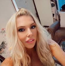 Derek Leary's Instagram, Twitter & Facebook