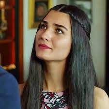 Pin By Judith Nin On Kara Para Ask Black Money Love Amor De Contrabando Engin Tuba Hairstyle Hair Styles Beauty