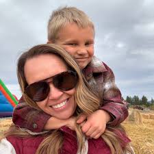 Fall fun at Green Bluff with my favs. 🍁🎃