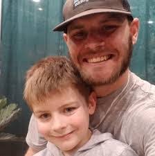 Roy Thorp's Instagram, Twitter & Facebook