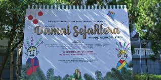 Peringatan hari natal tidak terlepas dari yang namanya spanduk, banner atau baliho yang bertebaran terpasang diberbagai tempat dengan beraneka macam model dan jenisnya. Rayakan Natal Jemaah Gpib Immanuel Diimbau Pakai Baju Adat Betawi