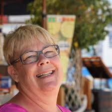 Effective ways to keep cats from pooping in gardens?