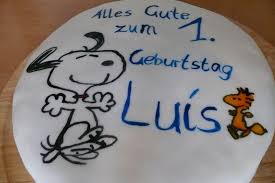 These images are very simple to apply to any home baked birthday cake. Snoopy Birthday Cake Cake By Maria Milaschewski Cakesdecor