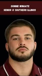 𝐴𝑙𝑙𝑖𝑠𝑜𝑛 𝑇𝑎𝑘𝑒𝑠 𝐼𝑡 𝐴𝑤𝑎𝑦 Sean Allison flips the momentum  back to the Bulldogs with his first INT of the year. #DSMHometownTeam