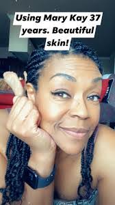 Valarie White's Instagram, Twitter & Facebook