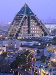 Located in the eastern part of the arabian peninsula on the coast of the persian gulf. Raffles Dubai Luxus Hotel In Dubai Raffles Luxus Hotels Resorts