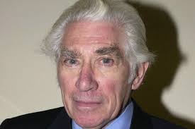Morto Frank Finlay, attore in 'Otello', 'I 3 moschettieri' e 'La chiave' di  Tinto Brass