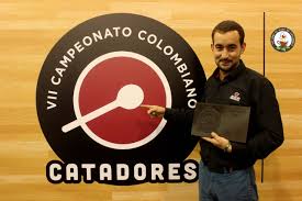 Walter Acevedo Ospina de Amor Perfecto, nuevo campeón nacional de catadores  - | Coffee Media ✔️