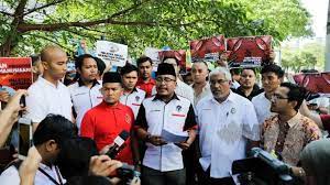Ia mengatakan kedutaan besar china di malaysia telah mengirim pejabat untuk mengunjungi awak yang ditahan dan menawarkan mereka persediaan pencegahan epidemi dan bantuan yang diperlukan. Kecewa Gagal Serah Memorandum