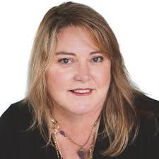 Cool afternoon with these two lovely ladies! Paula, hope you feel better  soon!