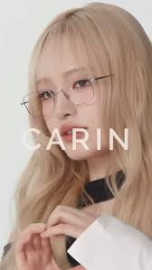 看到IVE的LIZ戴這副 LIKA S C3，誰能不心動啦🫶🏻, 銀色鏡框配金髮，冷感裡藏著甜感，高級感整個爆棚！, Lika S🔗  https://lihi2.com/PkYRt, 👀 素顏也撐得住！修飾臉型又提亮五官，小臉感直接拉滿！, 你們是 #冷感系女孩 還是  #可愛系甜妹？戴上它都超搭！, 出門跟姐妹去咖啡廳、週末拍OOTD，戴上這副真的很可以～, ...