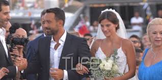 Η χριστίνα μπόμπα ποζάρει με τη γαμήλιο ανθοδέσμη και περνά σε μια μεγάλη αποκάλυψη. To Zeimpekiko Toy Sakh Sto Gamo Toy Me Thn Xristina Lifestyle Nea Krhth