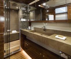 Set bagno in pietra di luserna composto da porta saponetta, porta spazzolini e contenitore su base rettangolare. Arredo Bagno Trachite Euganea Dal 1900 Produzione E Lavorazione Trachite Zovonite