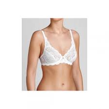 Les bonnes sont doublées de tulle pour une meilleur soutien. Soutien Gorge A Armatures En Dentelle Triumph Blanc 3 Suisses