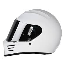 Full face helmets cover the back of your head to the front, under the chin and finally a visor to protect your eyes from road debris and sun glare. Simpson Speed Bandit Motorcycle Helmet