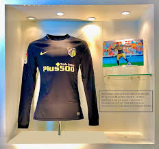 Baby and toddler football kit. Antoine Griezmann Match Worn Atletico Madrid La Liga Shirt 2016 2017 Season Golden Soccer Signings
