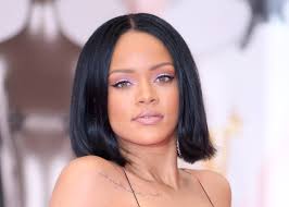Sign in to check out what your friends, family & interests have been capturing & sharing around the world. Rihanna Strolls Through Nyc With No Makeup Stops Traffic Stylecaster