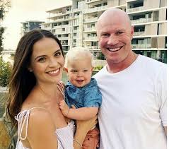 I've been completely blessed with a son we called miller & am utterly in love with my man barry hall. Lauren Brant Reveals Terrifying Pregnancy Scare New Idea Magazine