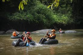 Terdapat beberapa resort dan chalet yang menawarkan aktiviti yang menarik ini. Pengalaman Aktiviti Di Janda Baik