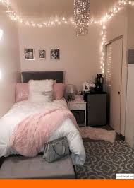 Romantic Master Bedroom Decor Ideas And I Bedroom Condo Design Smallbedrooms Masterbedroomdesign Dorm Room Decor Bedroom Decor Room Decor