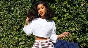 Cardi b stole the show early on at the 2021 bet awards by revealing she is pregnant and expecting her second child with offsest. L1ybvy6urw M M