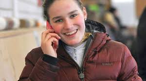 Lena Pollmann-Schweckhorst im S-Springen auf Platz 4